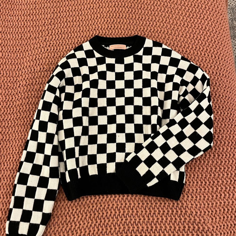 Checkered Urban Outfitters sweatshirt